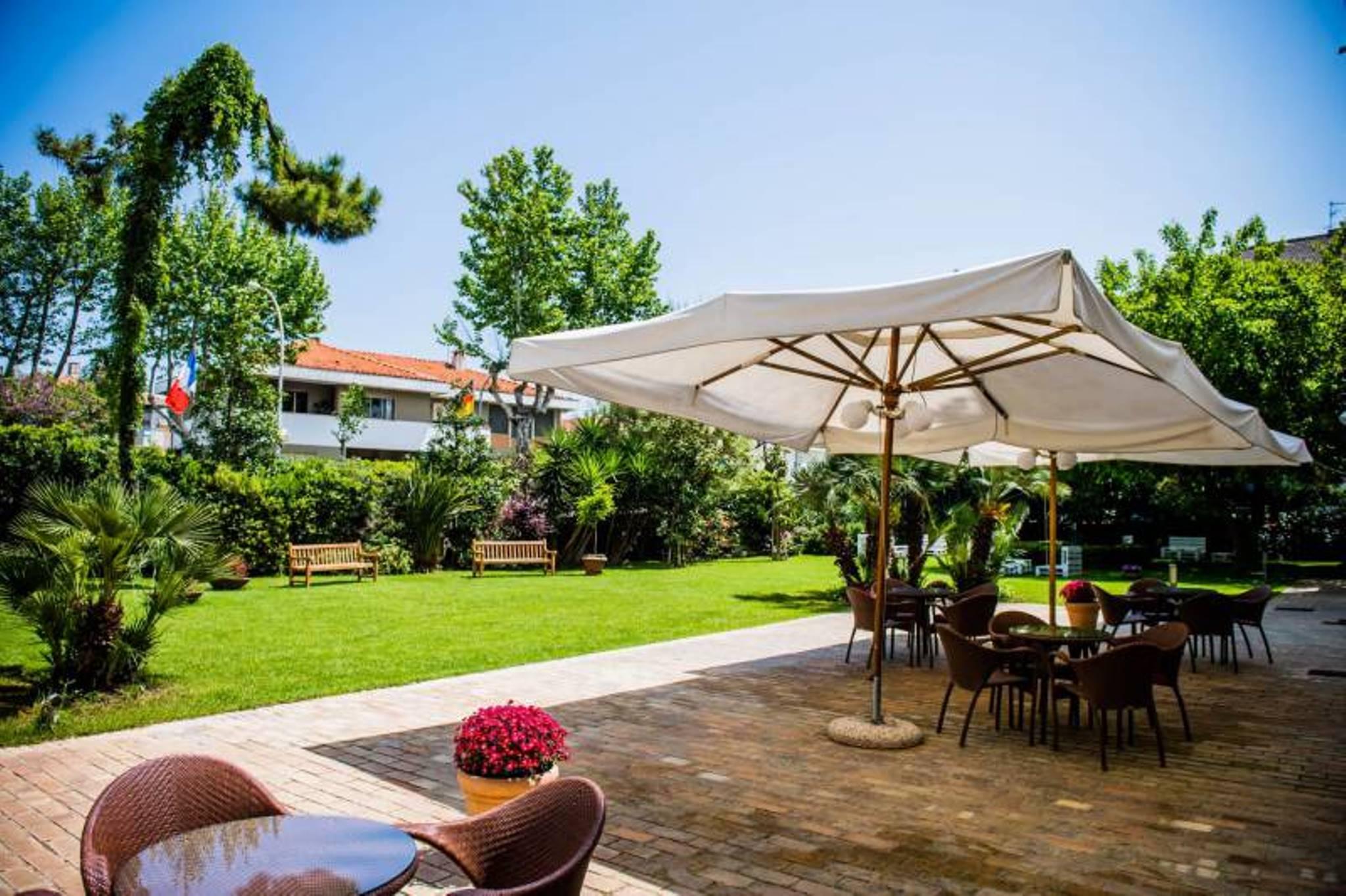 Phi Hotel Alcione Francavilla Al Mare Exterior foto